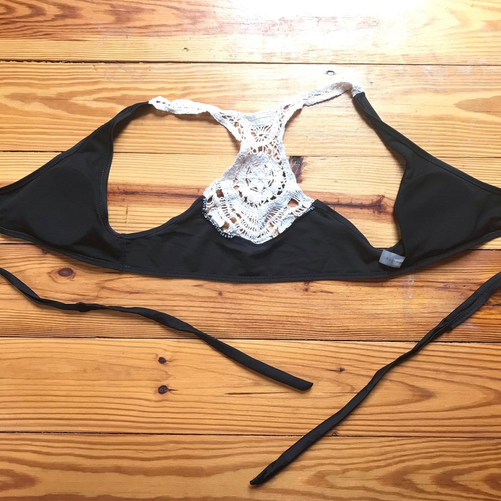 Blooming Jellyfish Black Crochet Wrap Bikini EUC M - Picture 5 of 12